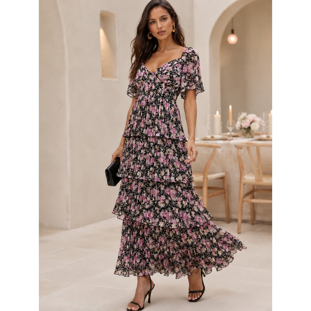 ASTR The Label Gracelynn Floral Maxi Dress M NWT Romantic Tiered
